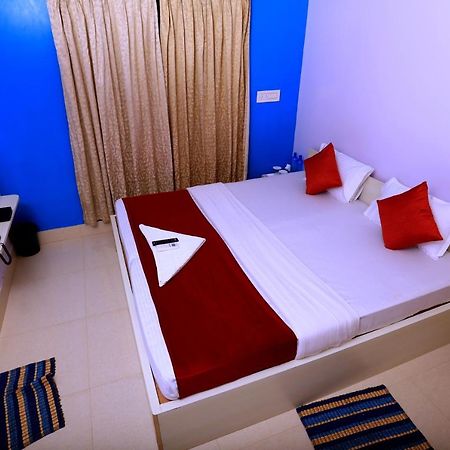 Railview Inn Bhubaneswar Ngoại thất bức ảnh